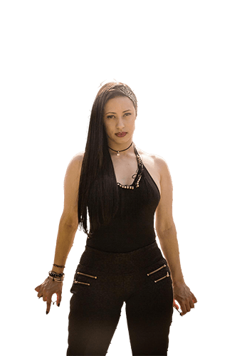Mujer vestida de negro